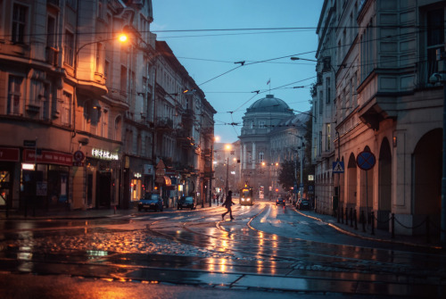 antiopia: Wet Reflections Poznan, Poland Fredry/Autumn  Erik Witsoe Photography