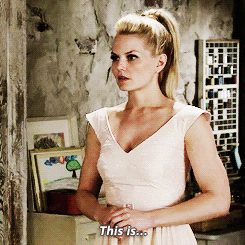 thecrazycorgilady:  oh right, like your dress is so much more periodical, Elsa. it’s