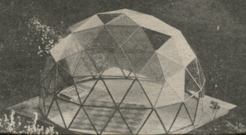 altered-statuses: 4 meter vinyl-skinned dome Domebook 2, California: Shelter Publications, 1971(1974