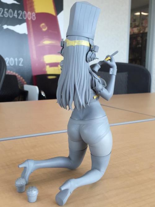 ohnoraptors:  キャラアニさんのパティシエそに子フィギュア監修中です！