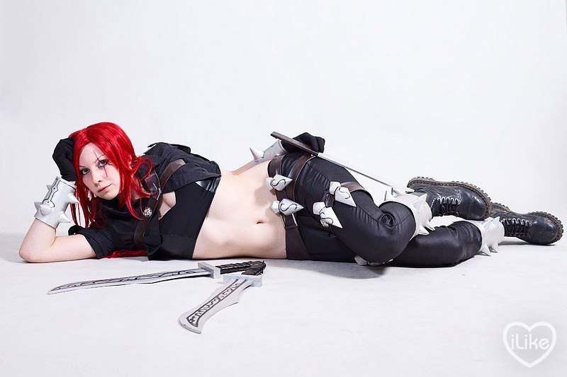 iriscosplay:  Katarina by Fiora-solo-topCheck out http://iriscosplay.tumblr.com for