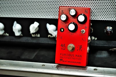 KATANA SOUND 怒漢　ファズ【美品】 Pedals - fcgrtokyo