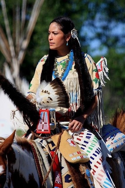 mortuus-lamia:  1. Navajo dress2. Stacey Blackrock Navajo3. Choctaw clothes4. Tiny
