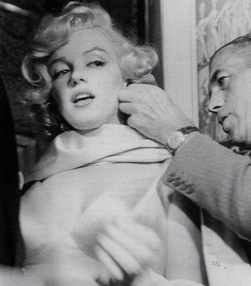 eternalmarilynmonroe - Marilyn Monroe at the premiere of The...