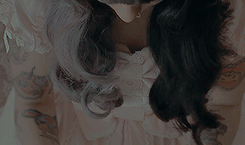 di-laurentisqueen:  ♡ favourite people: melanie martinez Maybe if I knew all of