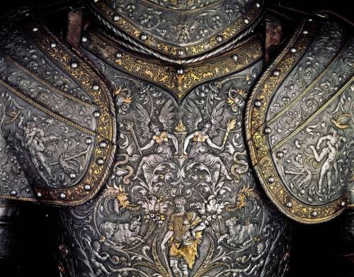peashooter85:Detail of the Hercules armor of the Emperor Maximilian II of Austria. Made in 1555, it’