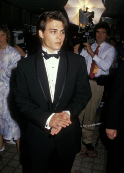 80sdepp:  Johnny Depp, 1988 