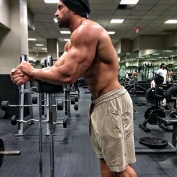 muscle-addicted:  Bradley Martyn