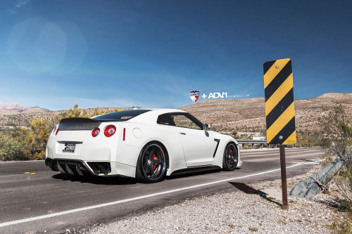 exost1:  automotivated:  crash—test:  Nissan GTR ADV5 (by ADV1WHEELS)