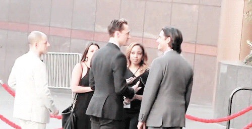 nerdtasticsarcasm:beaglebitch:hiddlescheekbatch:#hiddlesbumWell, hello there …That is an incredibly 