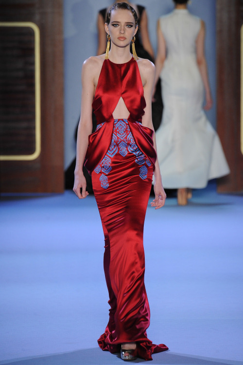 Ulyana Sergeenko Couture Spring/Summer 2014 [1382 × 2073]