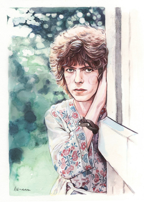 Happy Birthday David Bowie! As this year marks 50 years since Space Oddity, I decided to paint one of my favourite images of David from that year by Alec Byrne, taken in Beckenham Place Park. 🌸🌿