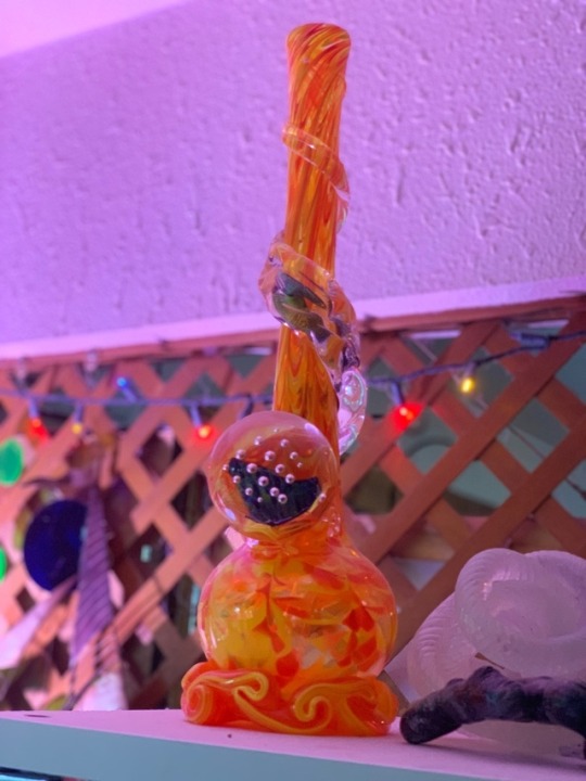 high-in-portland:   My boyfriend’s bong is so pretty 