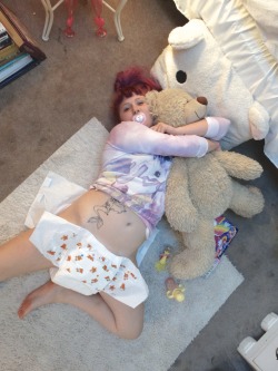 pottycakes:  a big girl until Daddy gets home.