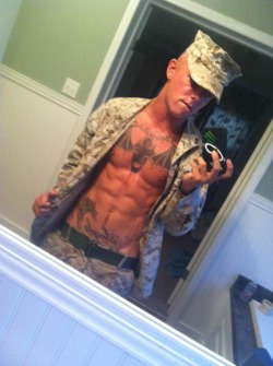 I love tatts but when there on a sexy guy like him ugh me wants