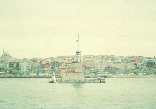  Kız Kulesi (Maiden’s Tower), Instambul, Turkey (December. 2013)