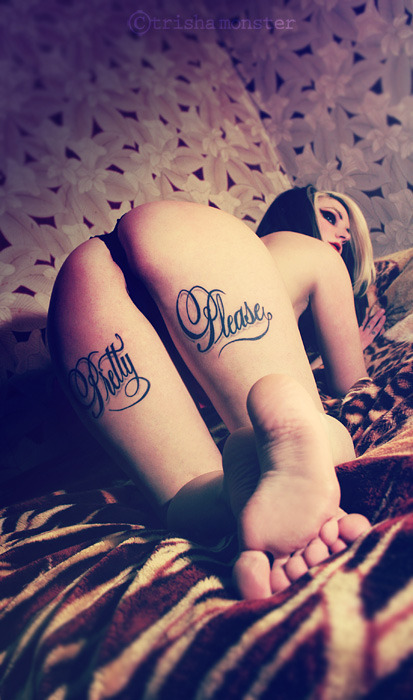 smartie-panties:  hello valentine. by TrishaMonsterr Please do not remove artist’s credit 