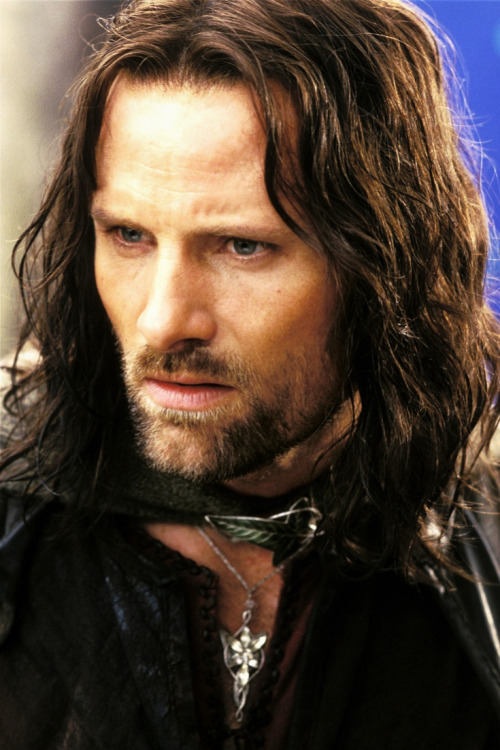 l-o-t-r:  “I bow down to Viggo. He came in and saved the day. A lot of things would happen on this film where a certain amount of trouble would arise, and then something would come along where it would not only solve it, but would seem like fate, like