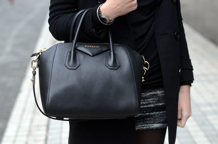 chanel-and-vogue:  more fashion here. i follow back similar blogs ♥ 