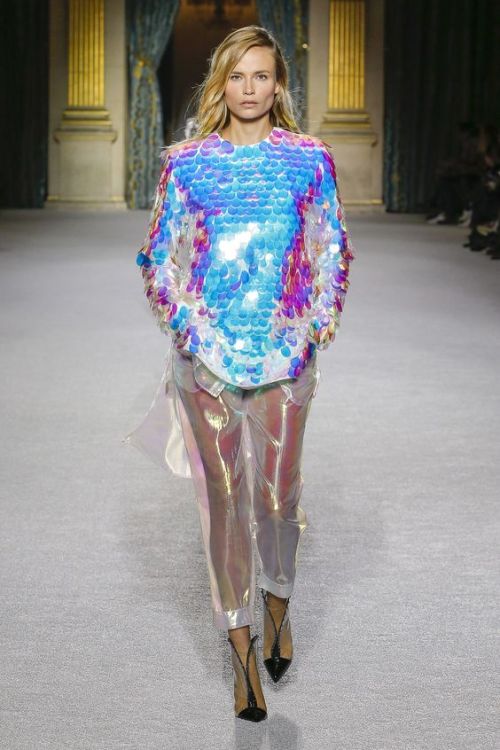 flowersandfutures:Balmain’s latest collection is super-futuristic, and strikes me as very solarpunk/