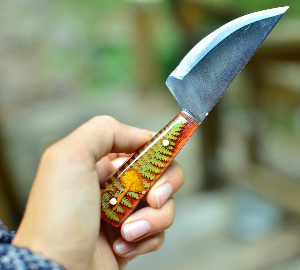 sleepywitchmc: sosuperawesome:  Botanical Knives Pocono Mountains Forge on Etsy See