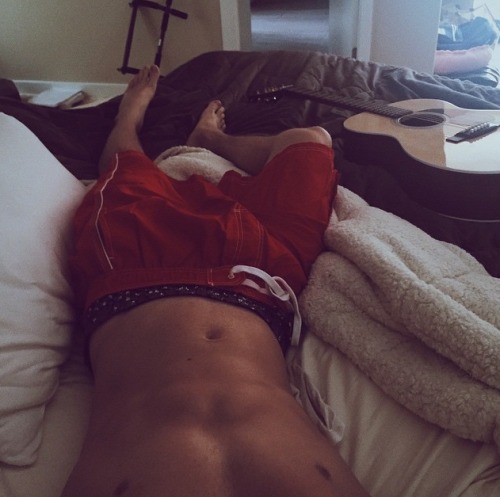 male-celebs-naked:  Jc Caylen 1See more here