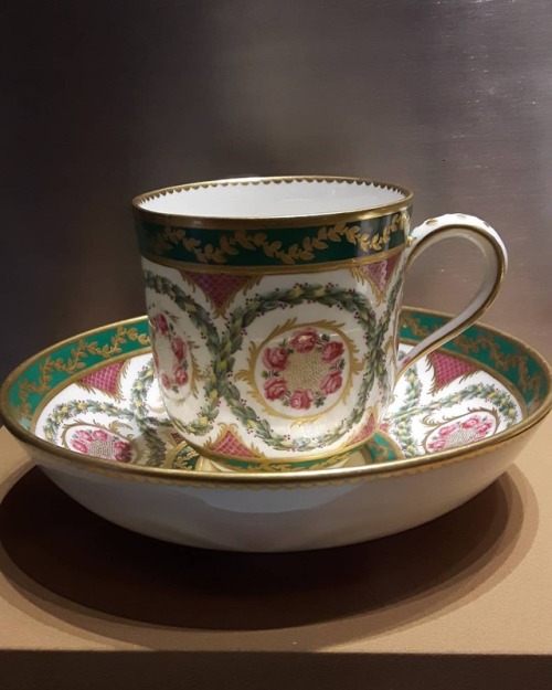 beau&ndash;brummell: Porcelain teacup made in France by Sevres circa. 1770