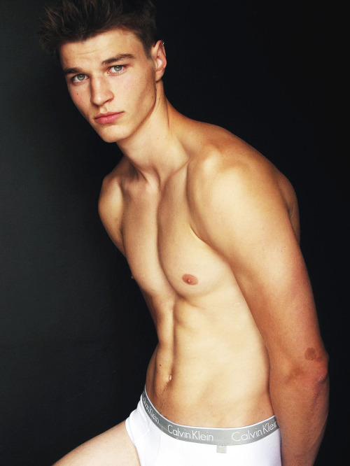 lingvafranca:  Arran Sly 