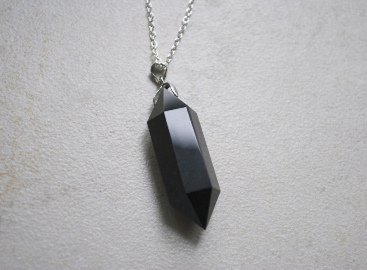 shopbenji:  New obsidian necklaces in stock! ShopBenji.etsy.com 