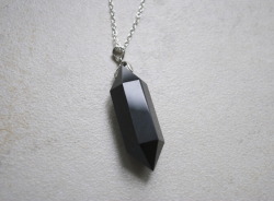 shopbenji:  New obsidian necklaces in stock!