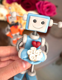 robotsareawesome:  Robot Wedding Cake Topper | Orange and Blue | Made to Order Customizable | Clay, Wire via Etsy   