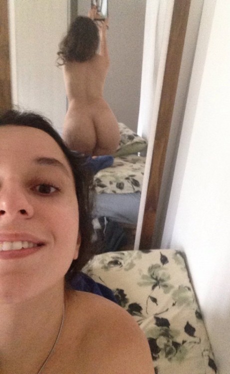 bootyselfie: Sexy selfies! Don’t forget to like and share!