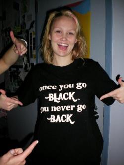 whitegirlknowsherplace:  I’d love that shirt