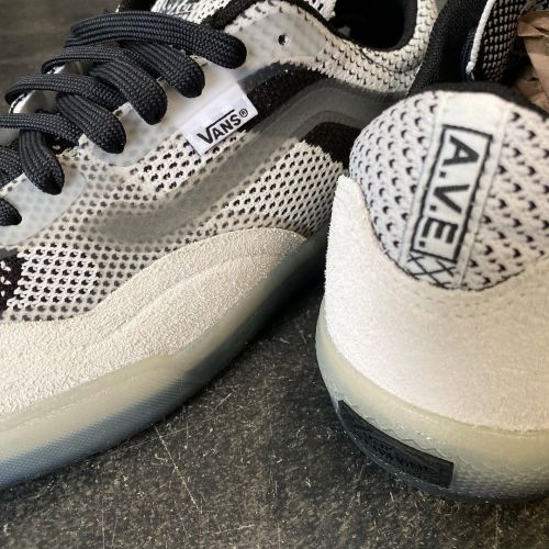 Vans AVE Knit VCU “White/Black/Fleck”