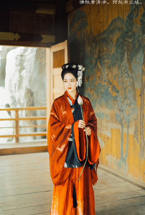 hanfugallery:Traditional Chinese hanfu by 張mo_