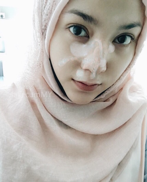 fakecummmy:  Shila Amzah facial