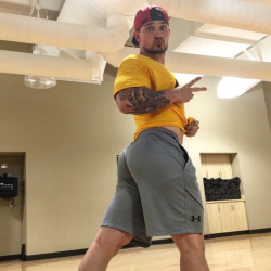 bbmennudeenjoy:  Submitted shot of Caleb’s ass in basketball shorts