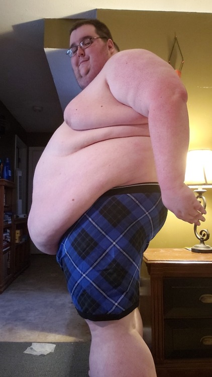 smother-me-in-ur-blubber:  gamertechchub:  A kind follower helped me buy these really cute boxer briefs! Aren’t they awesome!?  They would look even better laying on my bedroom floor. Woof. Damn you’re a big sexy blubber boy.  