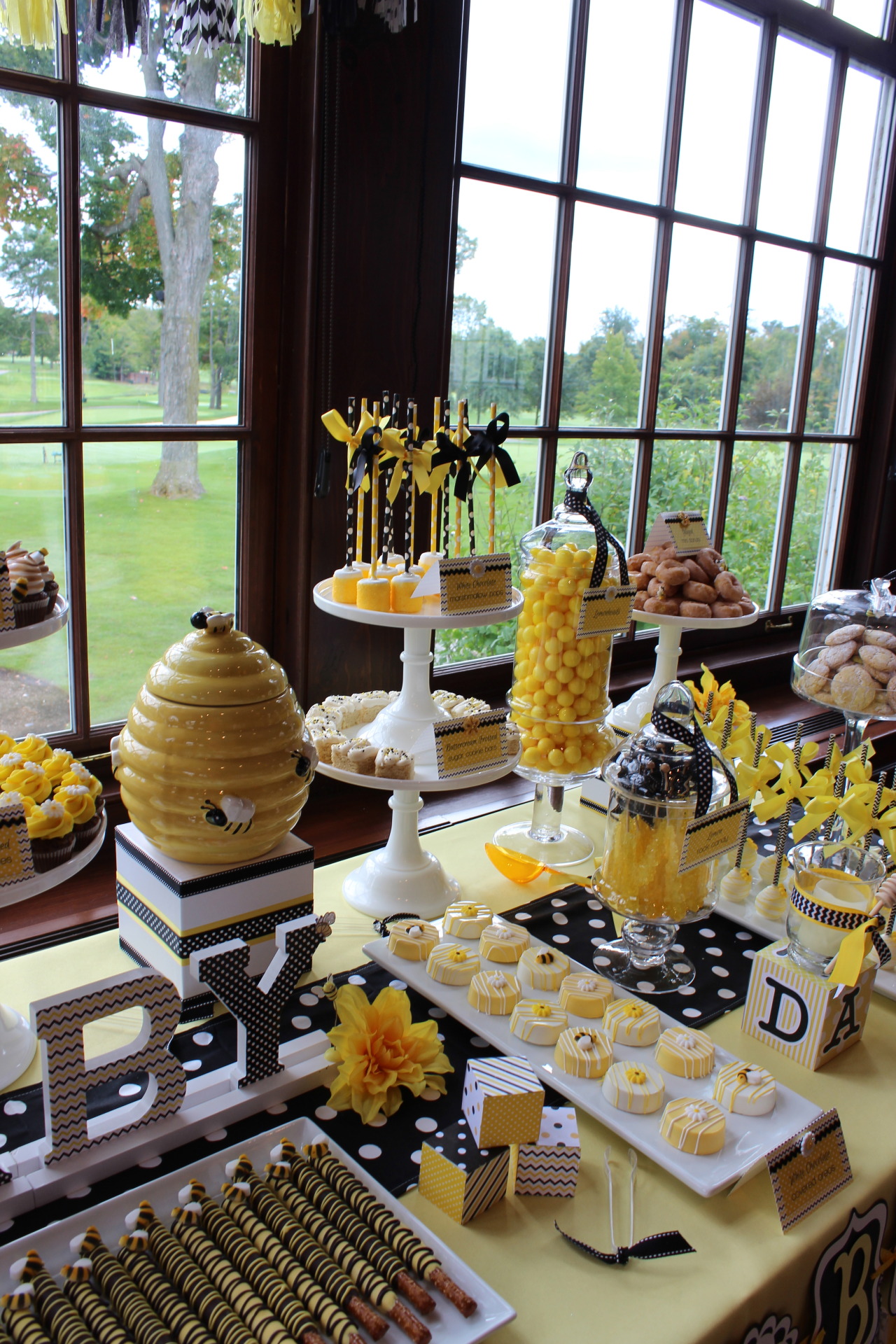 Sweet Simplicity Bakery — Bumblebee Themed Baby Shower (“Mommy To Bee”)...