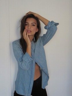 youthgreed:  denim blouse 