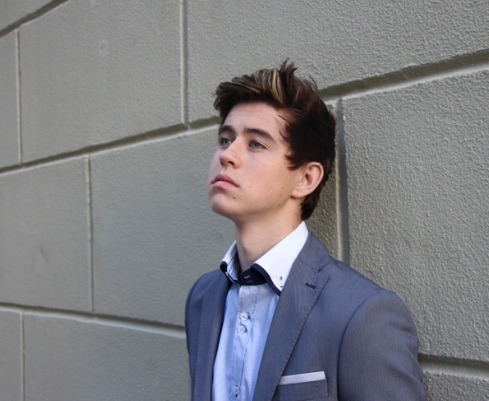 shut-up-and-nash-me:  Hamilton is such a man dime 