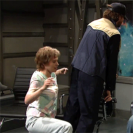 ryangoslingsource: Ryan Gosling and Kate McKinnon in ‘Another Close Encounter’ | SNL