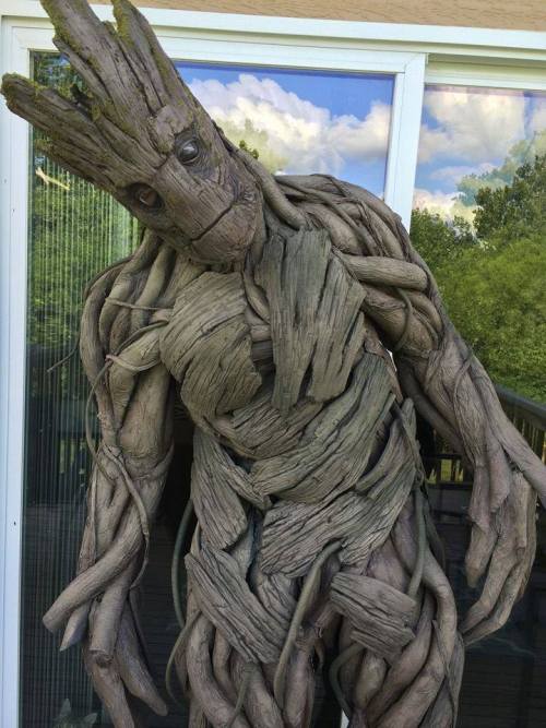 amazing Groot cosplay by Calen Hoffman Propcustomz o.o in awe