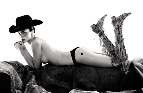 sexyqueen: Luma Grothe by Nicole Heiniger for Pulp #9