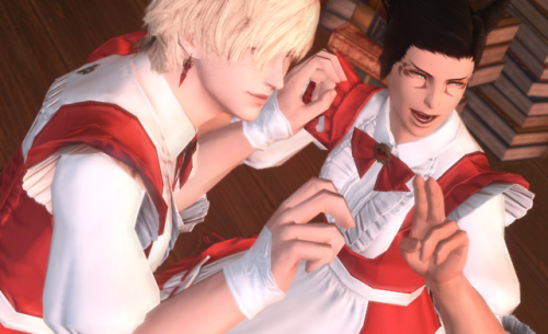 schijtkind: Spent an evening as maids with @14kuponuts !!We got a good laugh out of this! and they w