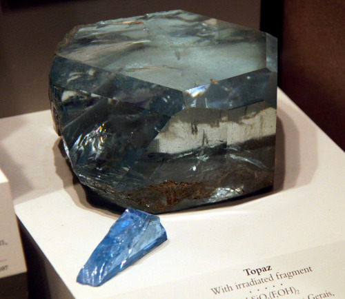 birthstonesgems: Topaz: A large block of Topaz and a small sample of Blue Topaz. Credits to Tim Evan