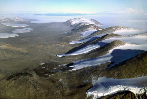 Underneath the Dry Valleys may not be so dryA recent study led by a researcher from the University o