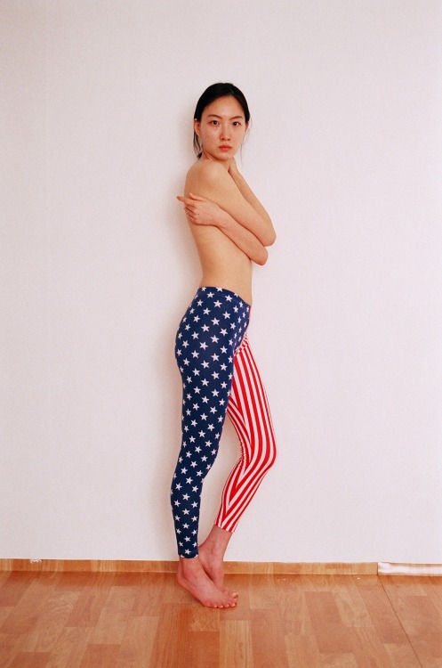 americanapparel:  Shop the US Flag Print Cotton Spandex Jersey Legging HERE! Submitted by Guno Lee. Summer 2014.