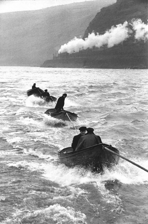 undr - Henri Cartier-Bresson. On the Rhine, Germany, 1956