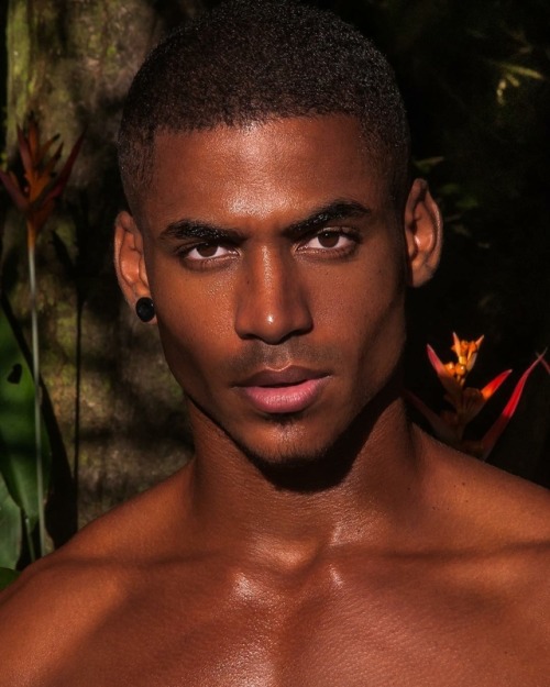 blackboysrmagic: @robert.oficiall